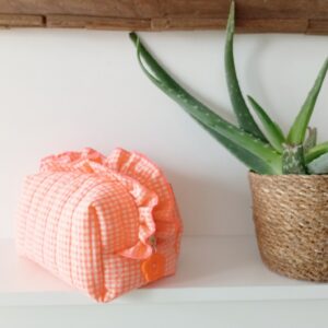 RUPTURE-Trousse maquillage vichy orange fluo et blanc