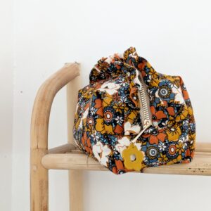 En stock -Trousse fleurie moutarde